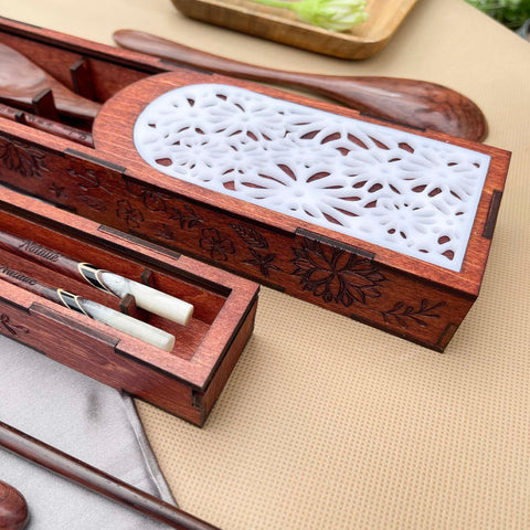 Premium Personalized Chopstick and Spoon with Case.